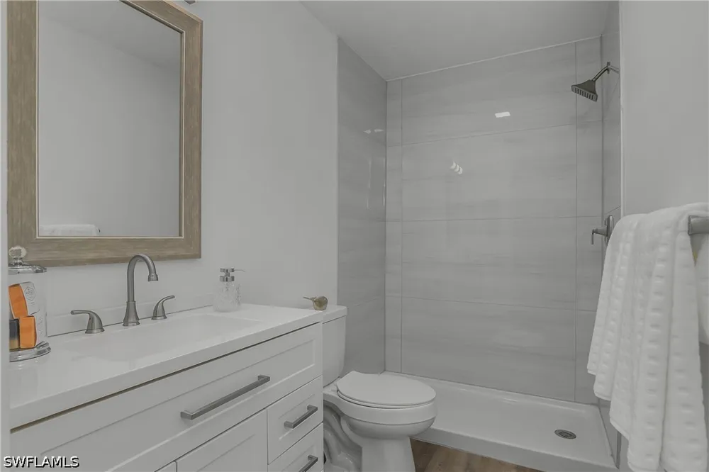 Pine Isle Lane #1071 Naples, FL 34112