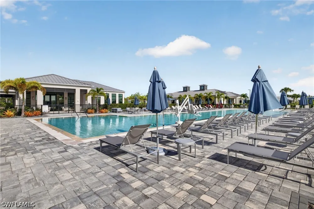 Wisteria Way Naples, FL 34114
