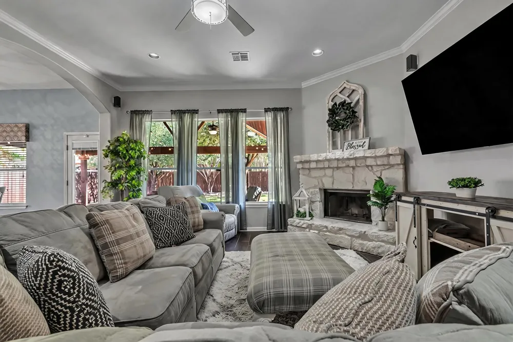 13817 Glen Mark Drive Manor, TX 78653