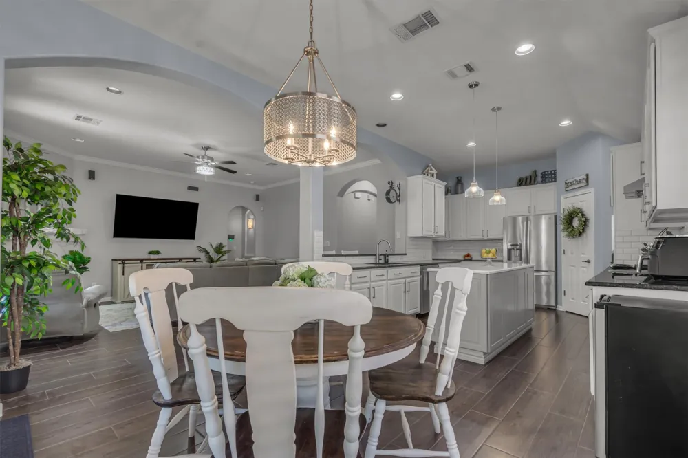 13817 Glen Mark Drive Manor, TX 78653