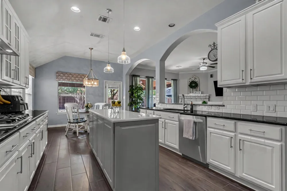 13817 Glen Mark Drive Manor, TX 78653