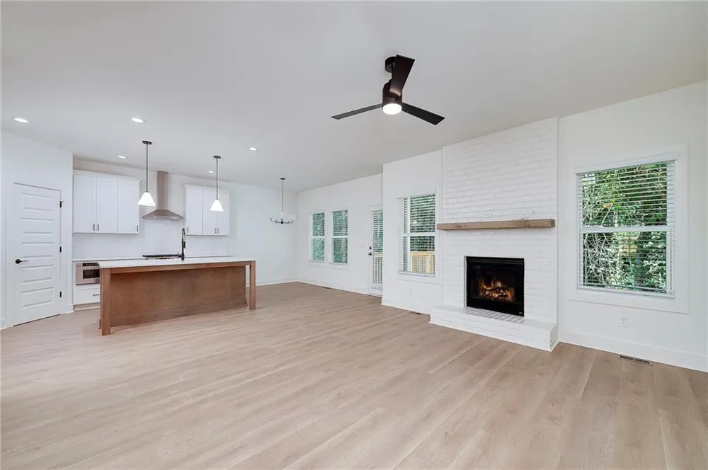 8560 Old Keith Bridge Road Gainesville, GA 30506