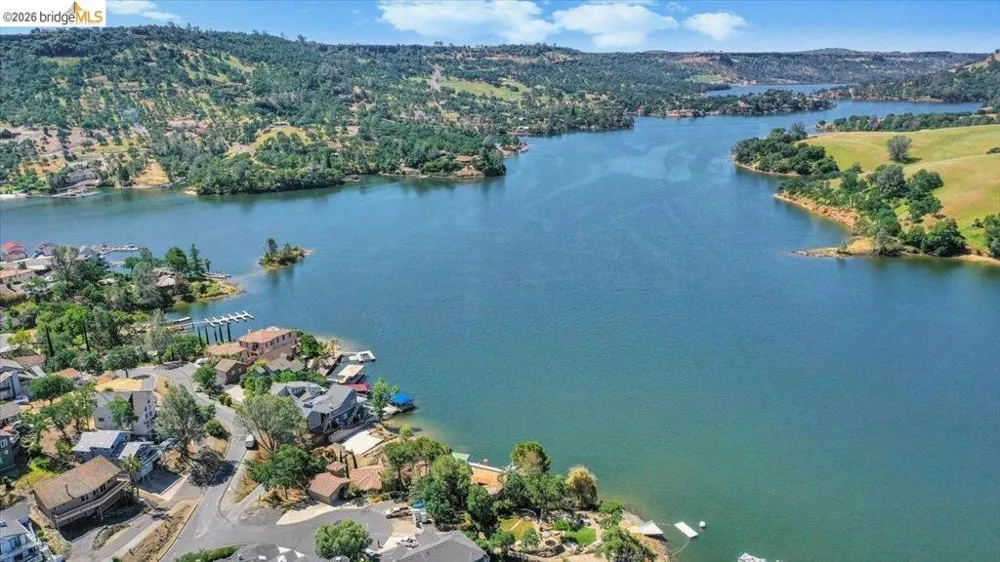 258 Rock Ridge Copperopolis, CA 95228