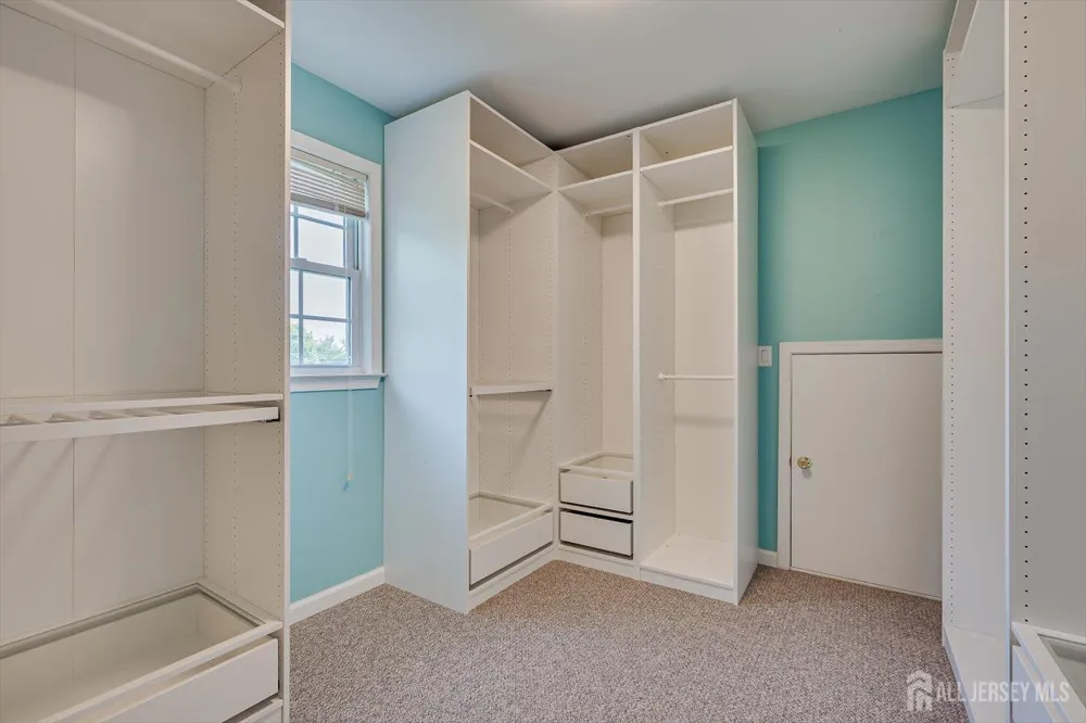 29 Mission Drive Monroe, NJ 08831