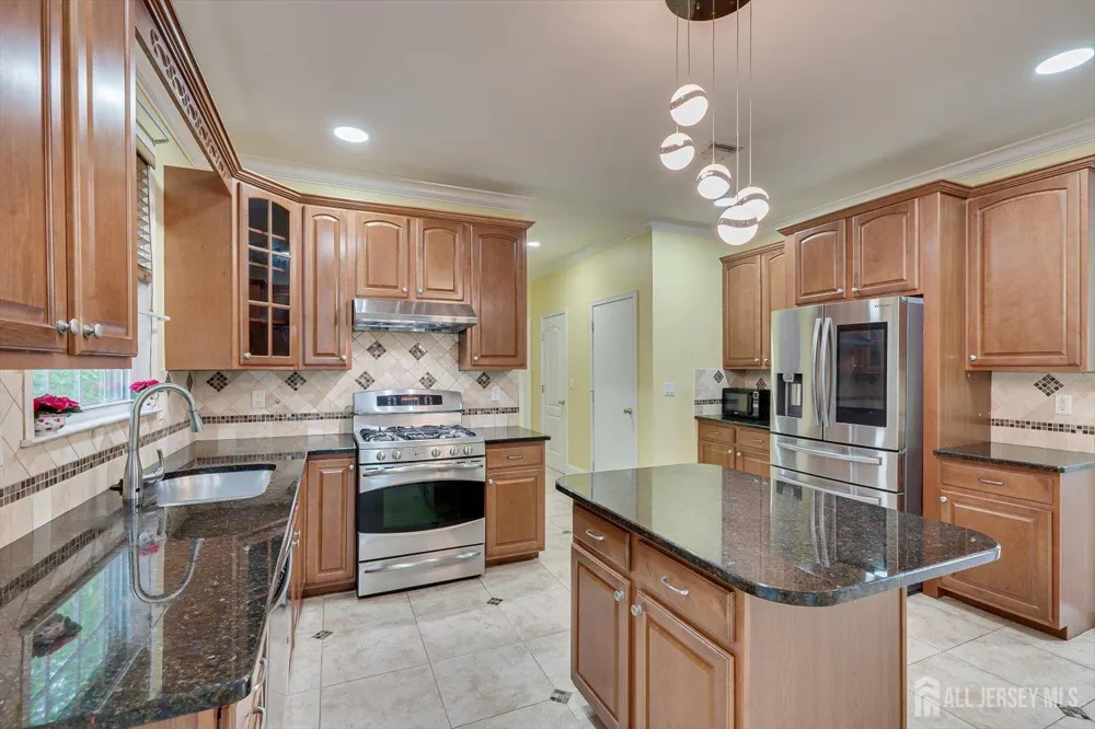 29 Mission Drive Monroe, NJ 08831