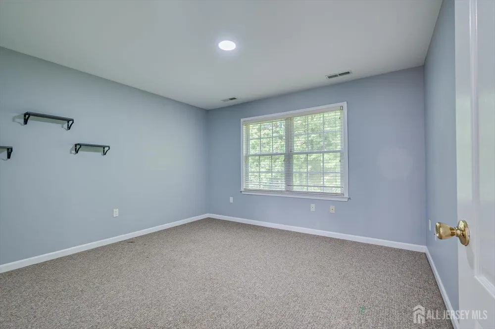 29 Mission Drive Monroe, NJ 08831