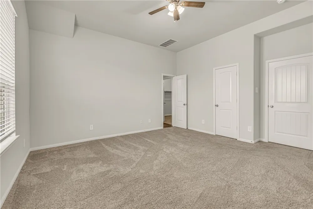 987 Harper Lane Bryan, TX 77803
