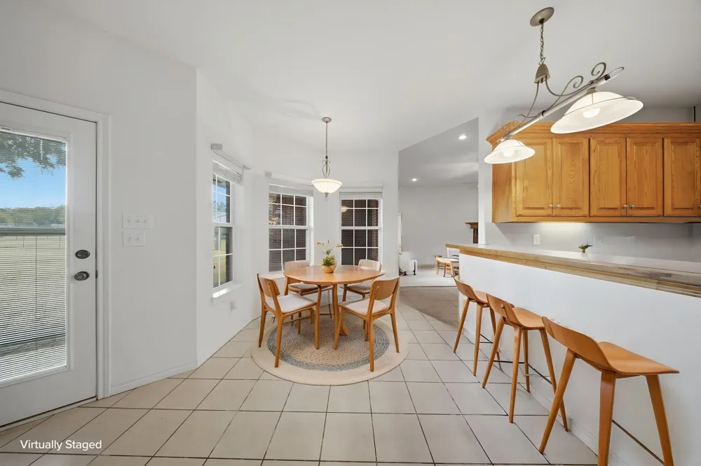 400 S College Street Pilot Point, TX 76258