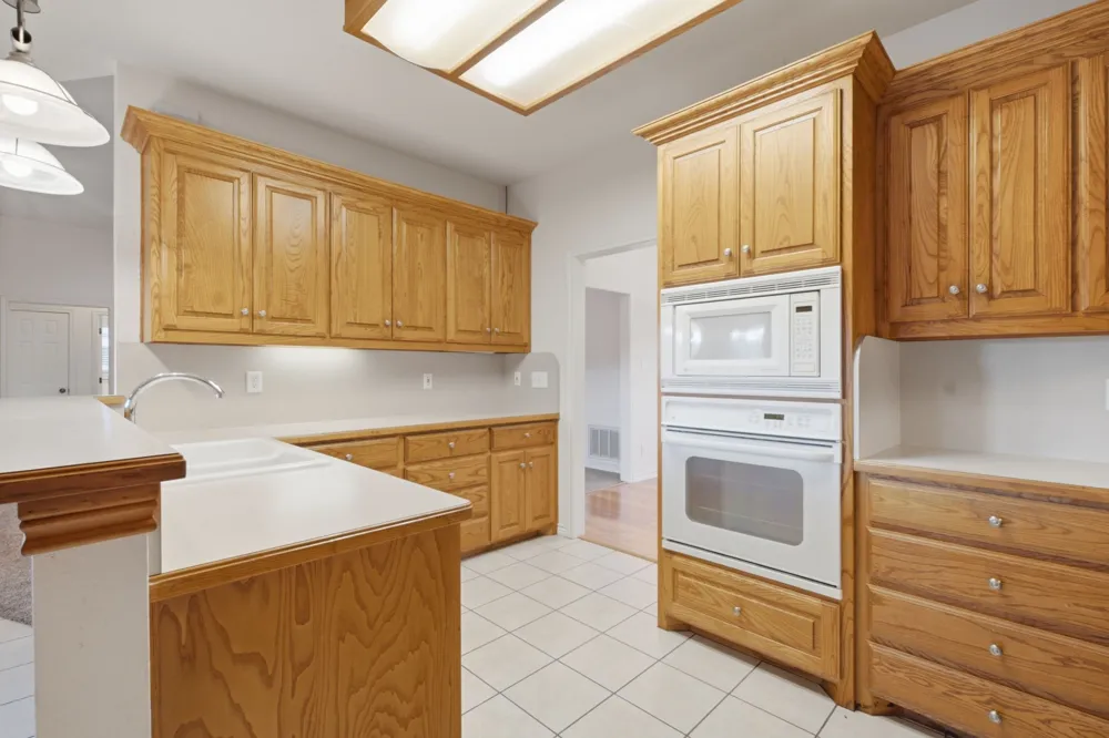 400 S College Street Pilot Point, TX 76258