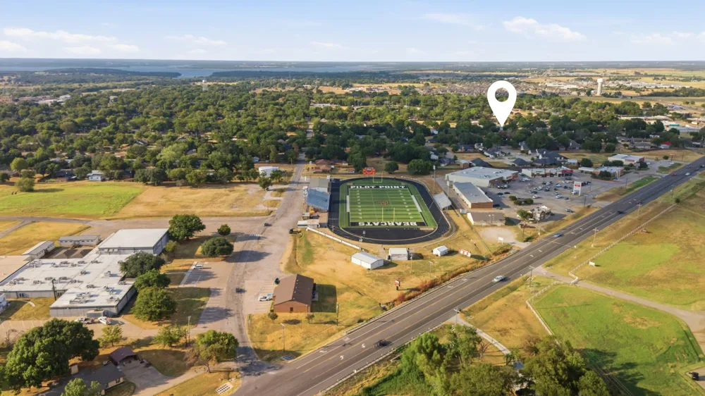 400 S College Street Pilot Point, TX 76258
