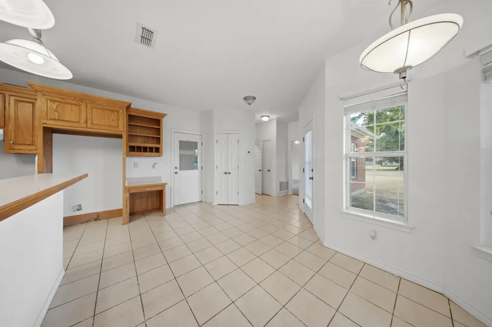 400 S College Street Pilot Point, TX 76258