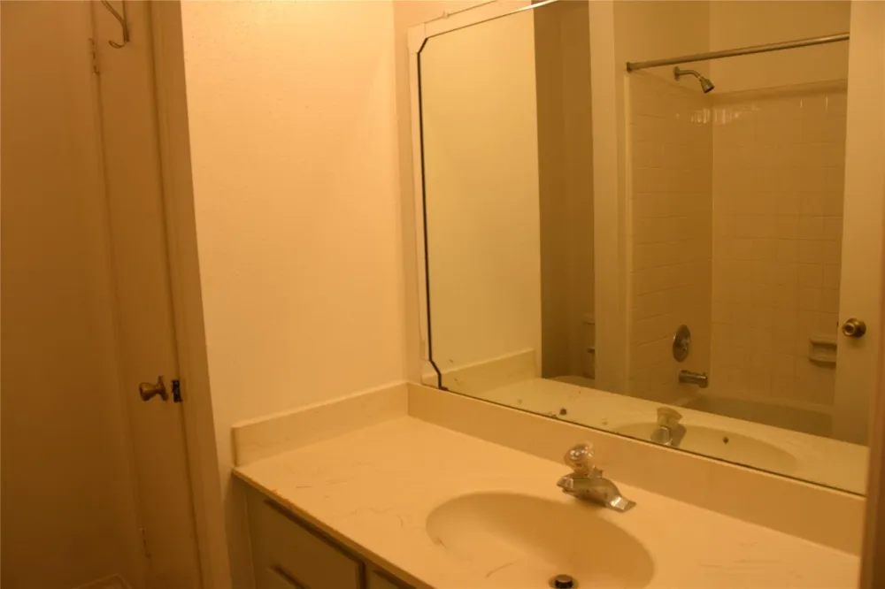 15357 Falmouth Avenue #2 Hockley, TX 77084