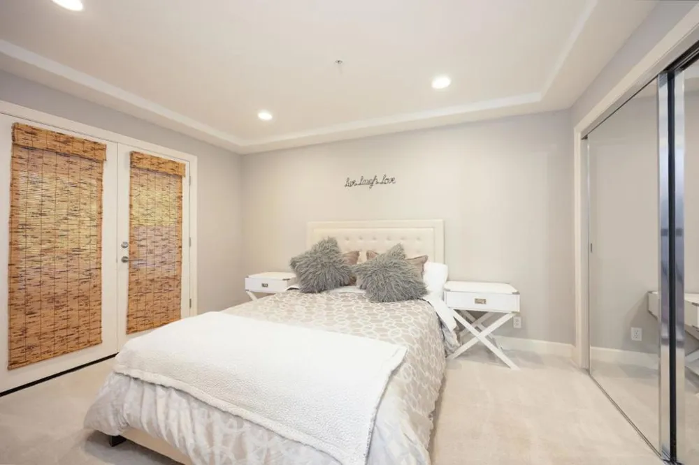 523 El Granada Boulevard El Granada, CA 94019