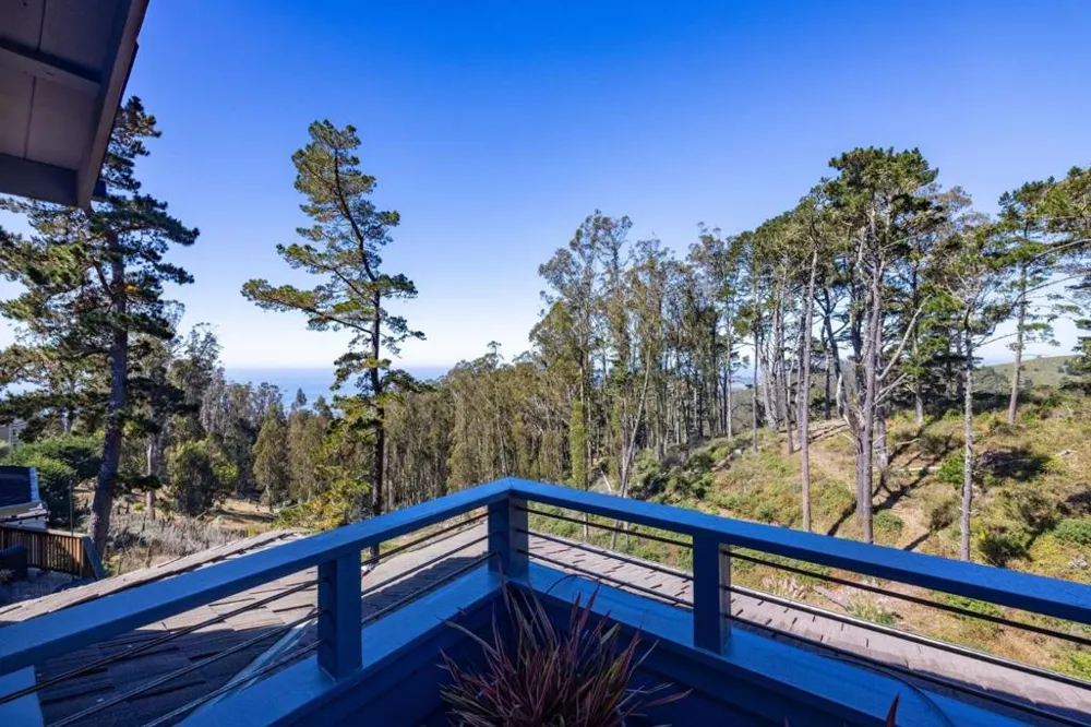 523 El Granada Boulevard El Granada, CA 94019
