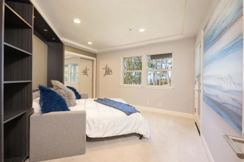 523 El Granada Boulevard El Granada, CA 94019