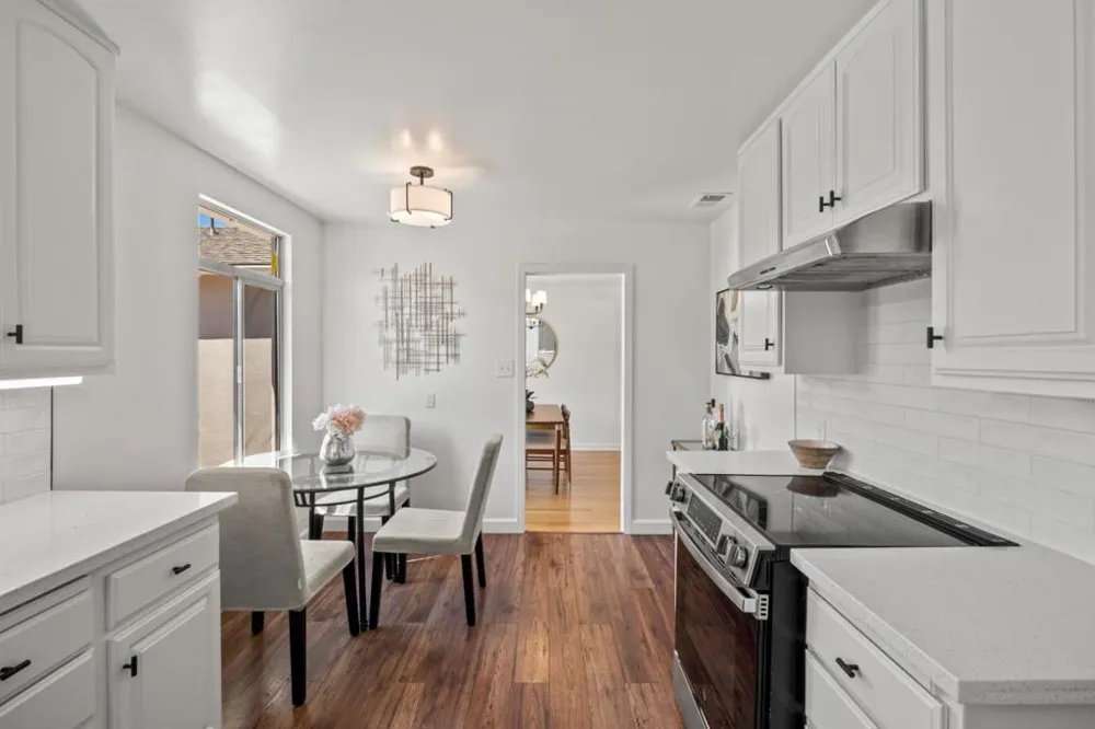 1630 Anamor Street Redwood City, CA 94061