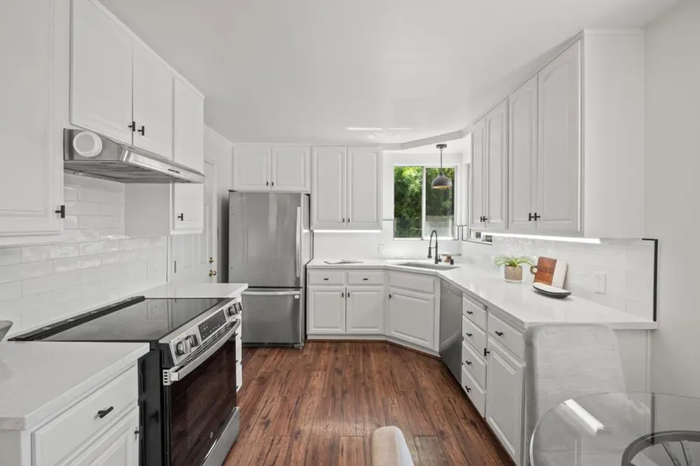 1630 Anamor Street Redwood City, CA 94061