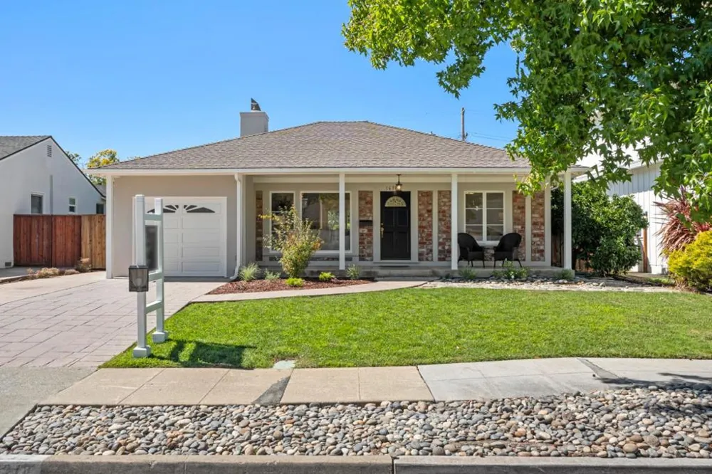 1630 Anamor Street Redwood City, CA 94061