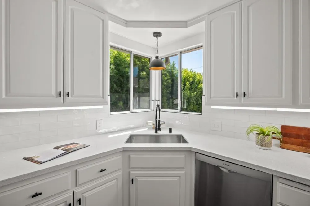 1630 Anamor Street Redwood City, CA 94061