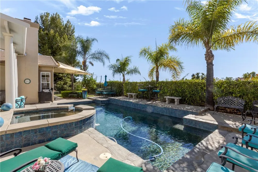 13690 Chaparral trail Yucaipa, CA 92399