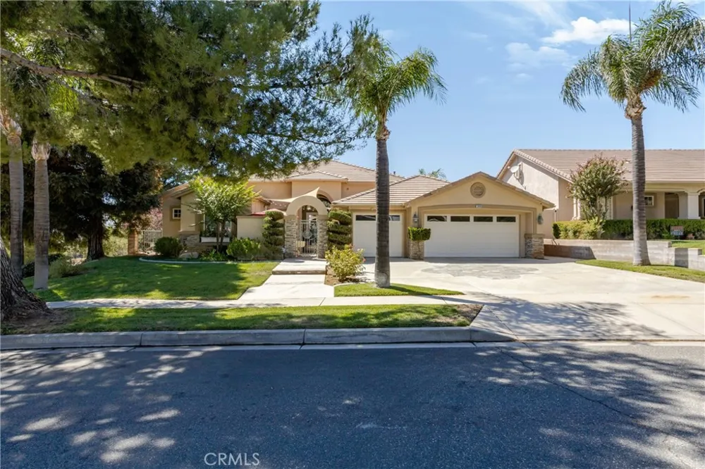 13690 Chaparral trail Yucaipa, CA 92399