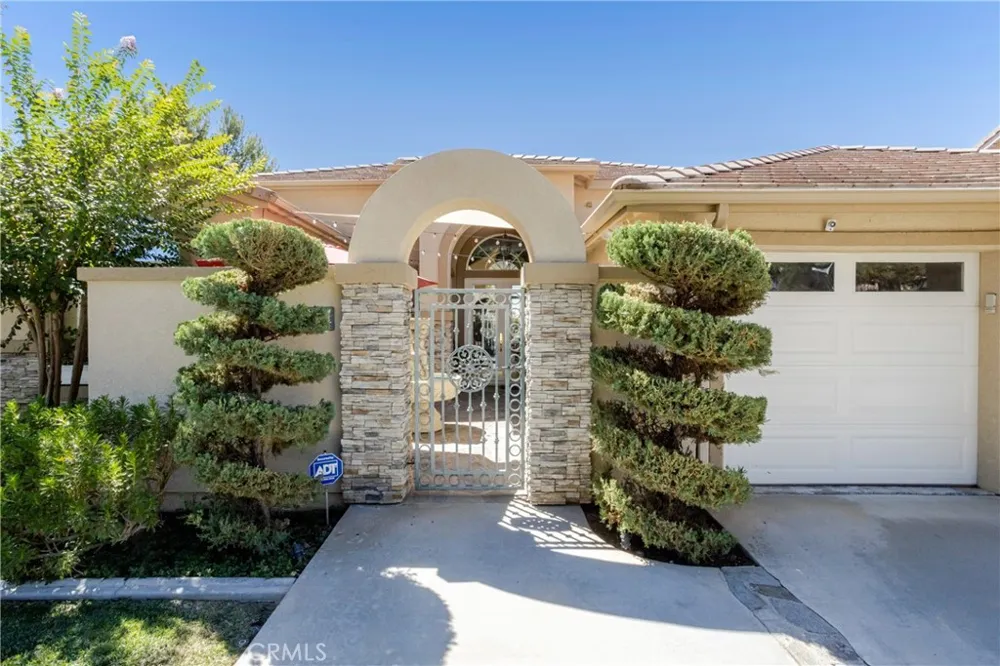 13690 Chaparral trail Yucaipa, CA 92399