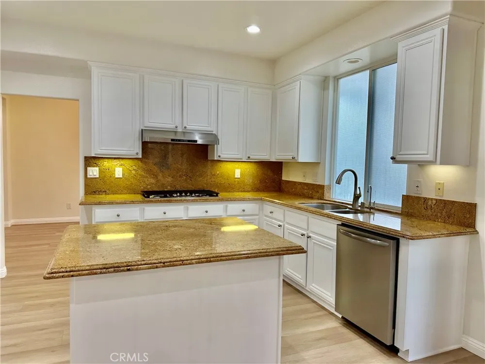 430 Mackena Place Placentia, CA 92870