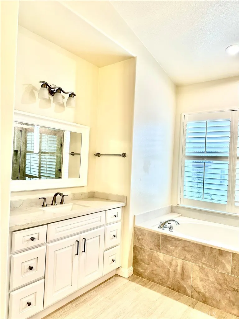 430 Mackena Place Placentia, CA 92870