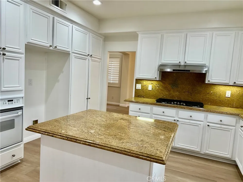 430 Mackena Place Placentia, CA 92870