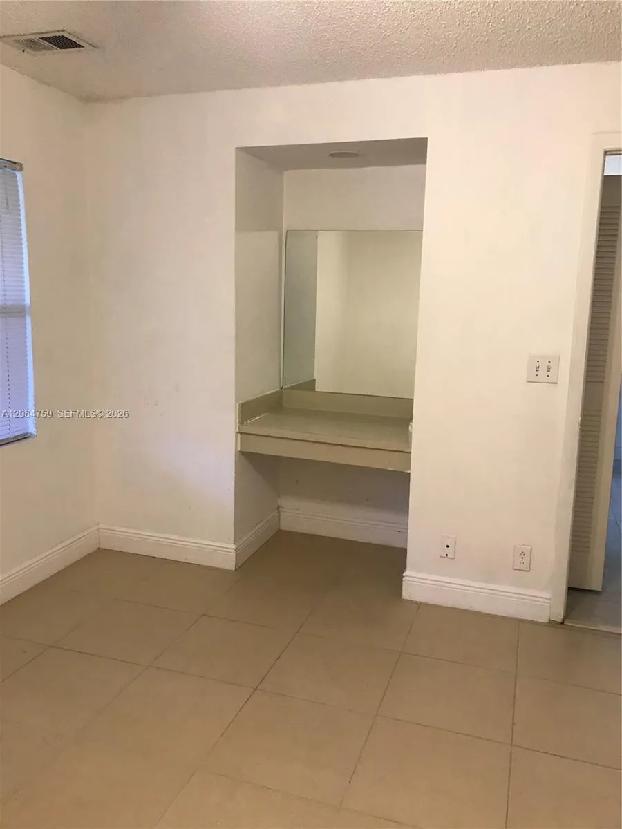 9999 Summerbreeze Dr #608 Sunrise, FL 33322