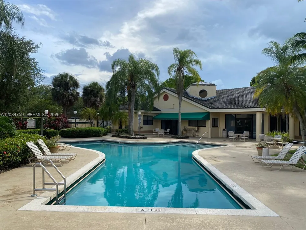 9999 Summerbreeze Dr #608 Sunrise, FL 33322