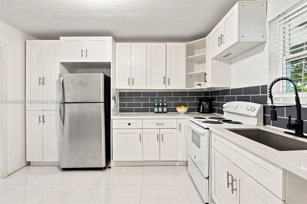 7981 NW 12th Pl #2 Miami, FL 33147
