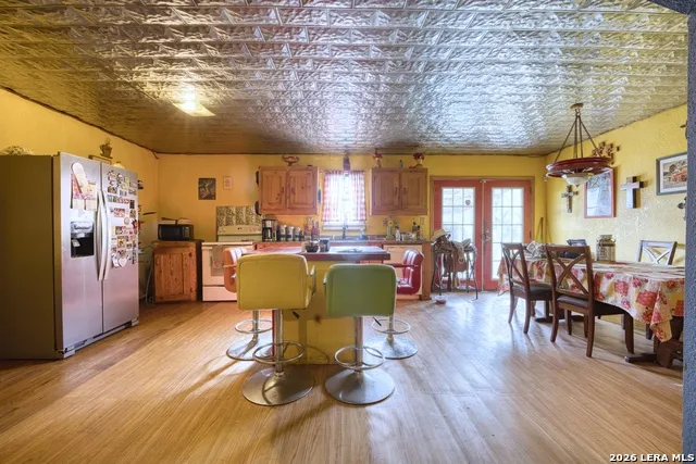 6820 COUGHRAN RD Pleasanton, TX 78064