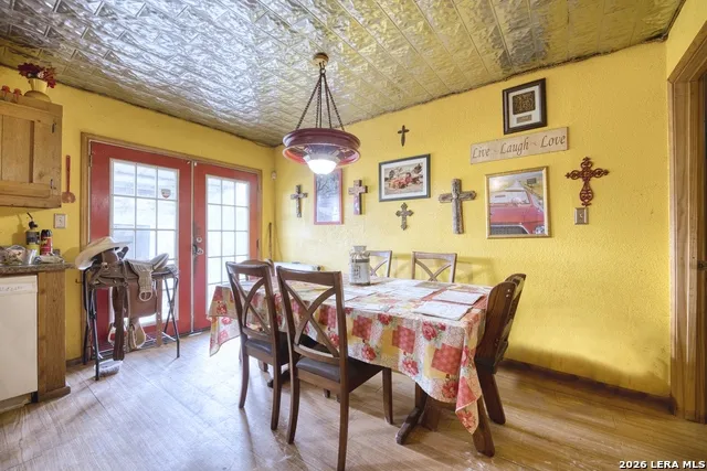 6820 COUGHRAN RD Pleasanton, TX 78064