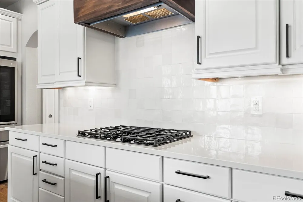 9237 E 4th Place Denver, CO 80230