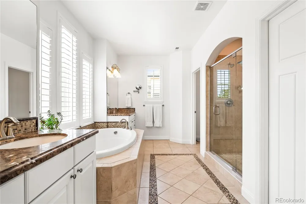9237 E 4th Place Denver, CO 80230