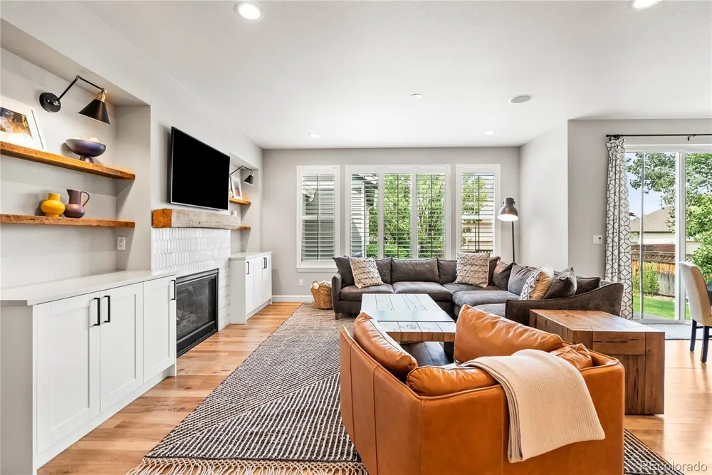 9237 E 4th Place Denver, CO 80230