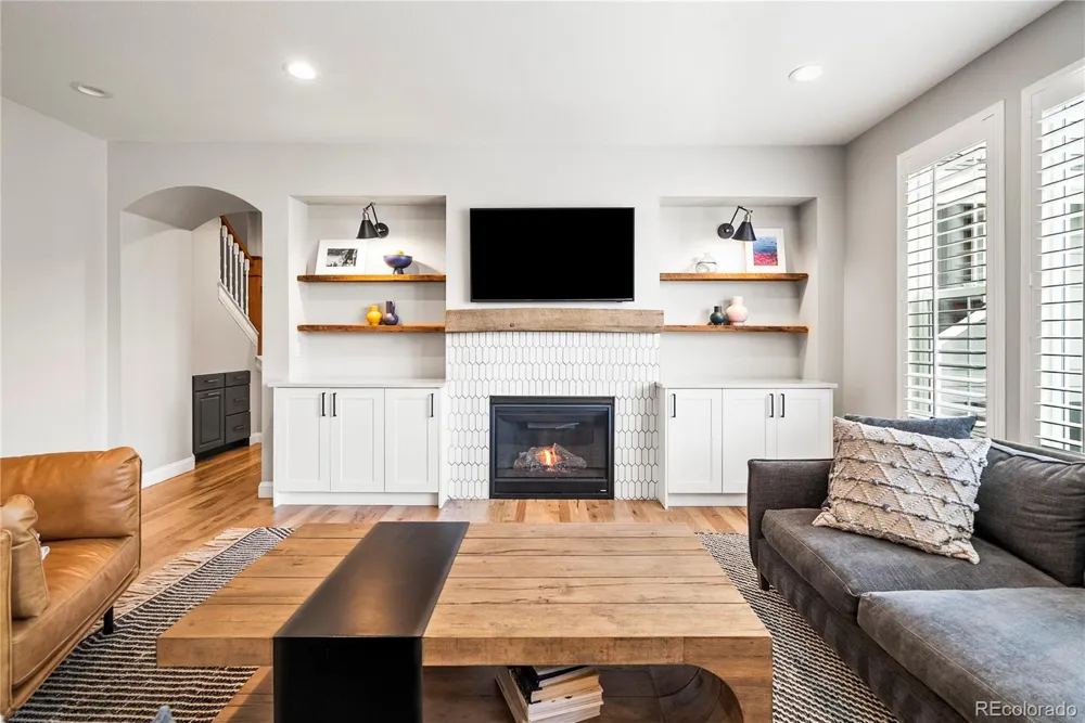 9237 E 4th Place Denver, CO 80230
