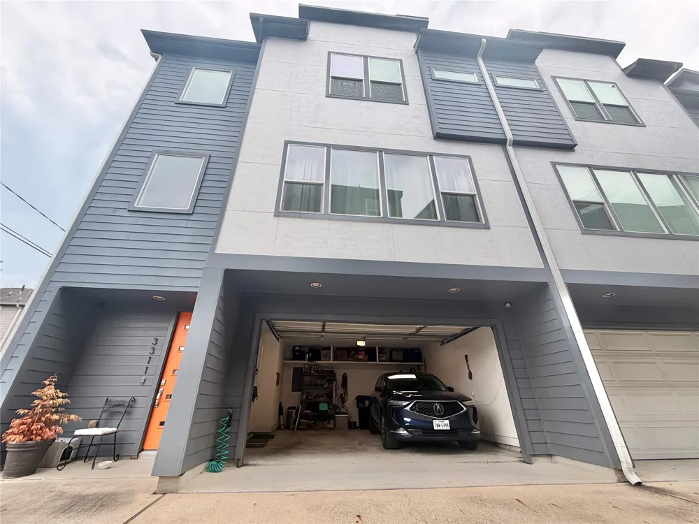 3311 Baer Street Houston, TX 77020