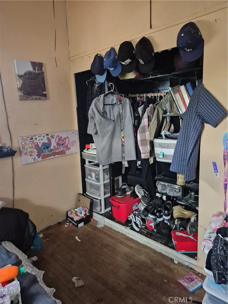 419 E Lee Azusa, CA 91702