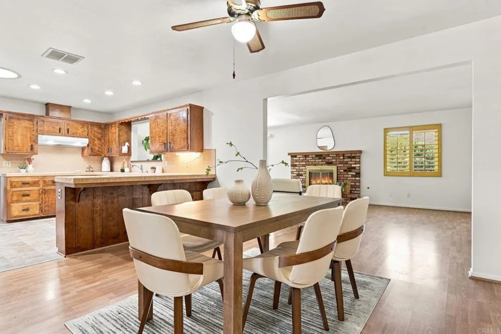 43154 Parkway Avenue Hemet, CA 92544