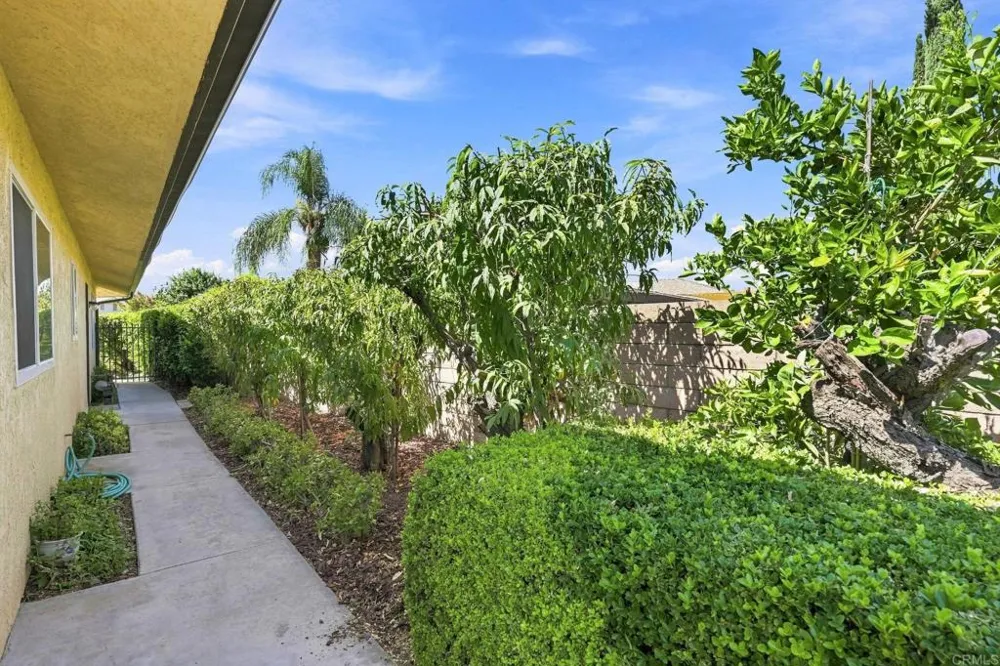43154 Parkway Avenue Hemet, CA 92544