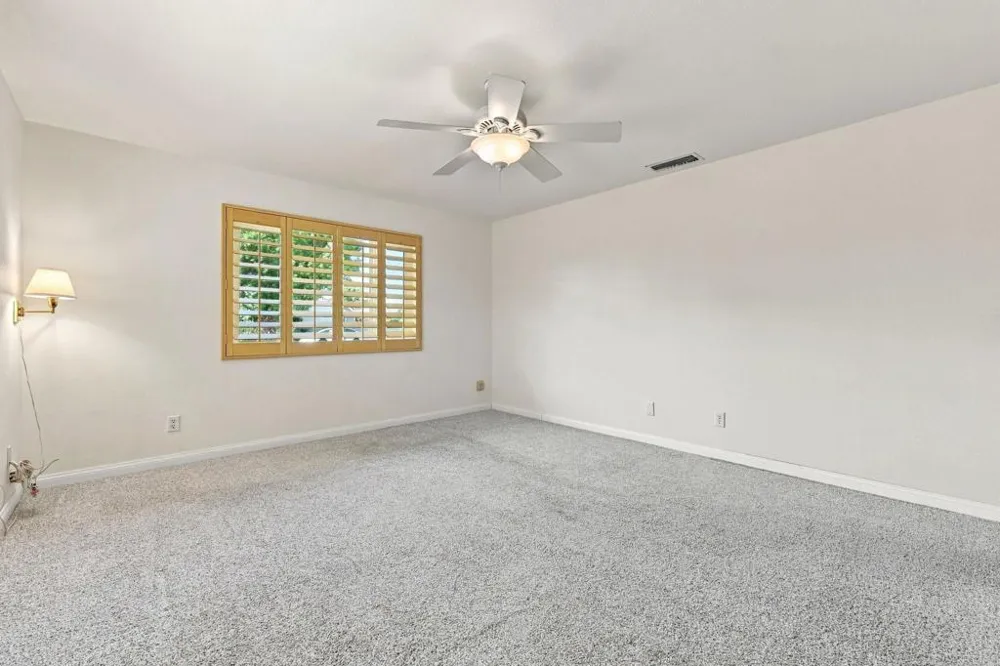 43154 Parkway Avenue Hemet, CA 92544