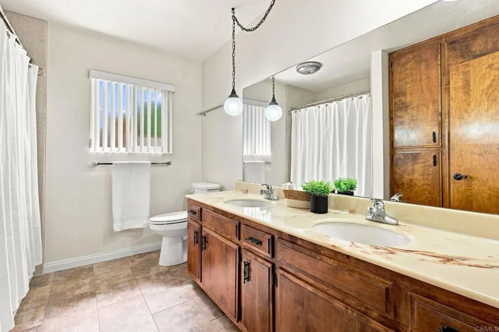 43154 Parkway Avenue Hemet, CA 92544