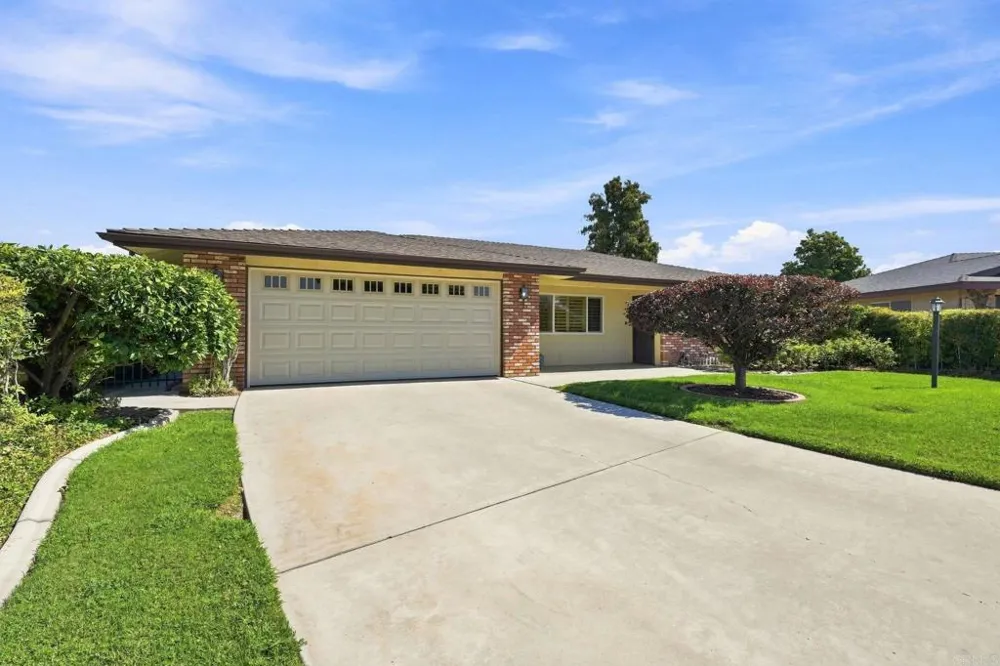 43154 Parkway Avenue Hemet, CA 92544