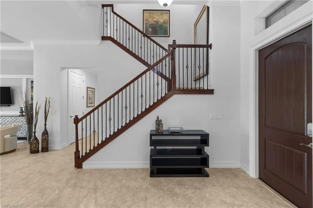 16168 Aberdeen Avenue Naples, FL 34110