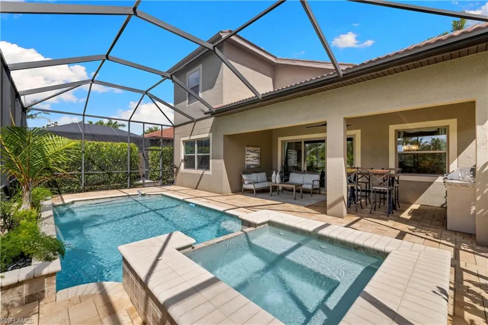 16168 Aberdeen Avenue Naples, FL 34110