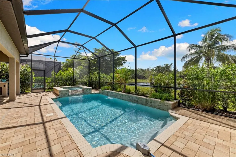 16168 Aberdeen Avenue Naples, FL 34110