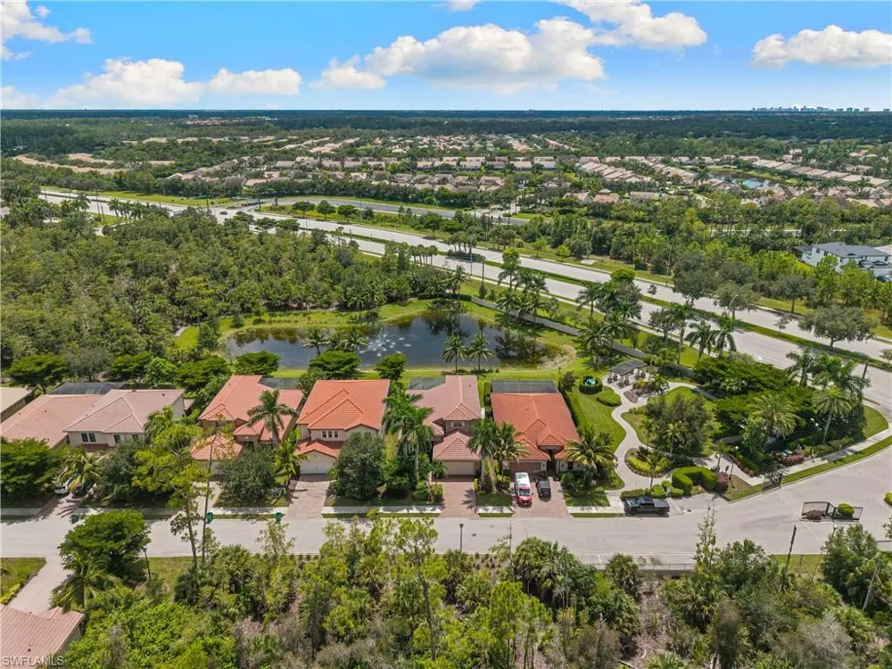 16168 Aberdeen Avenue Naples, FL 34110