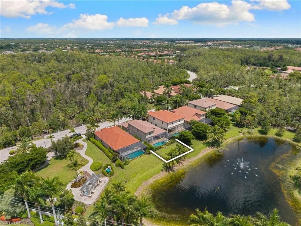 16168 Aberdeen Avenue Naples, FL 34110